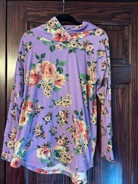 LuLaRoe Purple Floral Top with Multicolor Roses